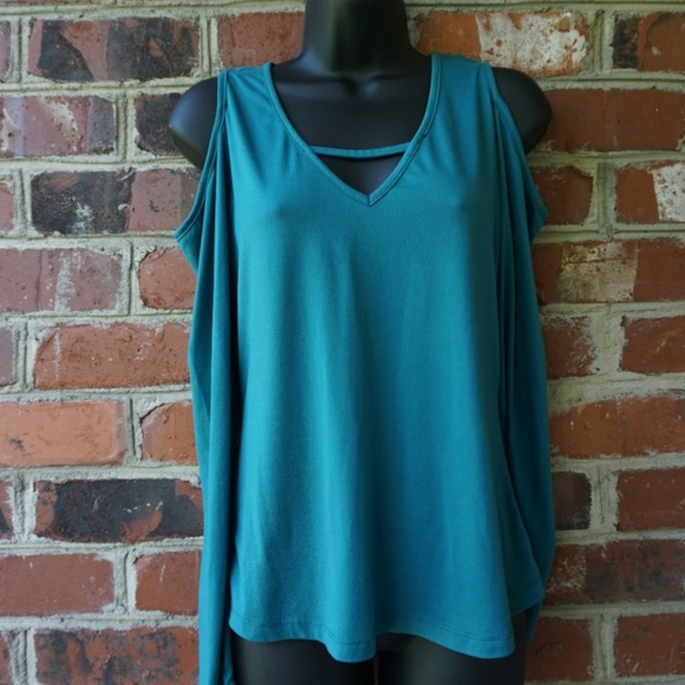 Teal Rue21 Cold-Shoulder Top - Picture 3 of 6